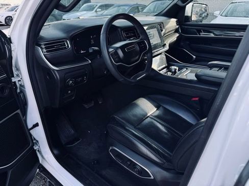 Used 2022 Jeep Wagoneer Series I image 19