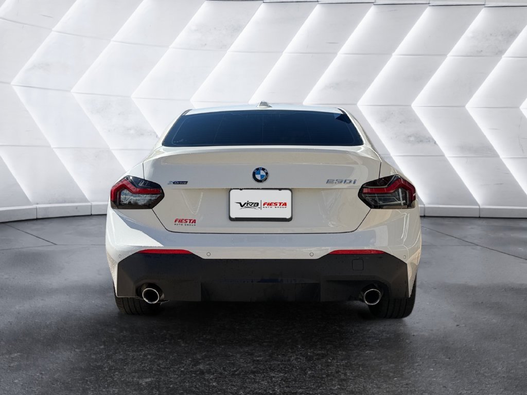 Used 2025 BMW 230i xDrive Coupe w/ Premium Package AWD/4WD image 5