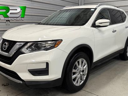 Used 2017 Nissan Rogue SV