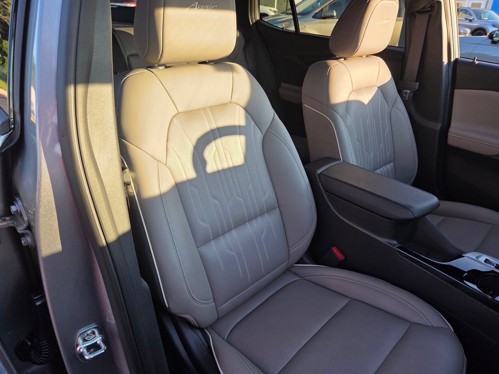 Used 2026 Buick Envista Avenir FWD image 27