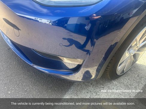 Used 2021 Tesla Model Y Long Range AWD/4WD image 23
