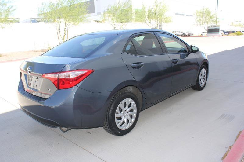 Used 2017 Toyota Corolla LE w/ Carpet Mat Package (TMS) FWD image 5