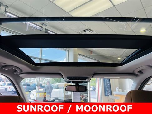 New 2026 Nissan Rogue Platinum image 9