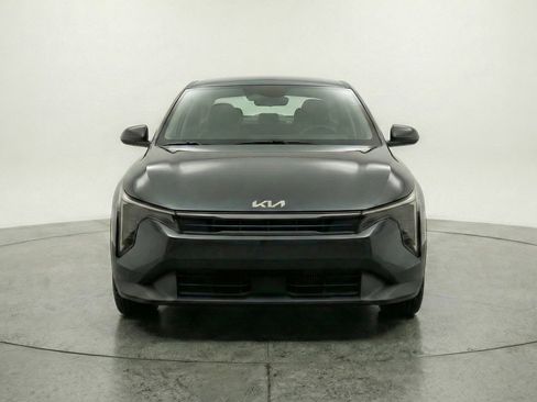 Used 2025 Kia K4 FWD image 2