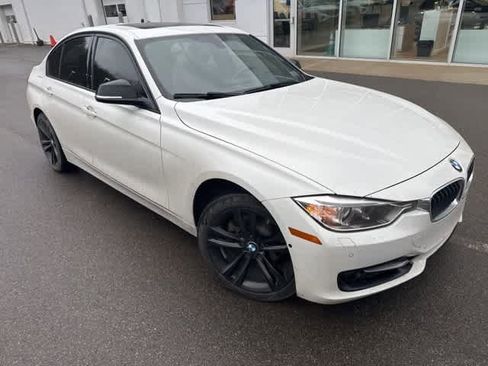 Used 2013 BMW 328i xDrive Sedan image 3