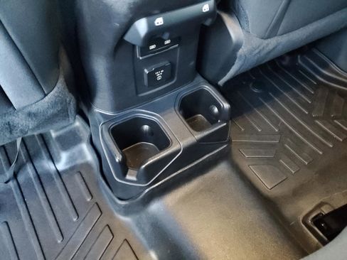 Used 2021 Jeep Wrangler Unlimited Sport w/ Sun And Sound Package AWD/4WD image 13