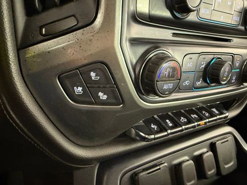 Used 2018 Chevrolet Silverado 2500 LTZ w/ Duramax Plus Package image 30