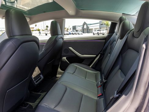 Used 2025 Tesla Model 3 Long Range RWD image 21