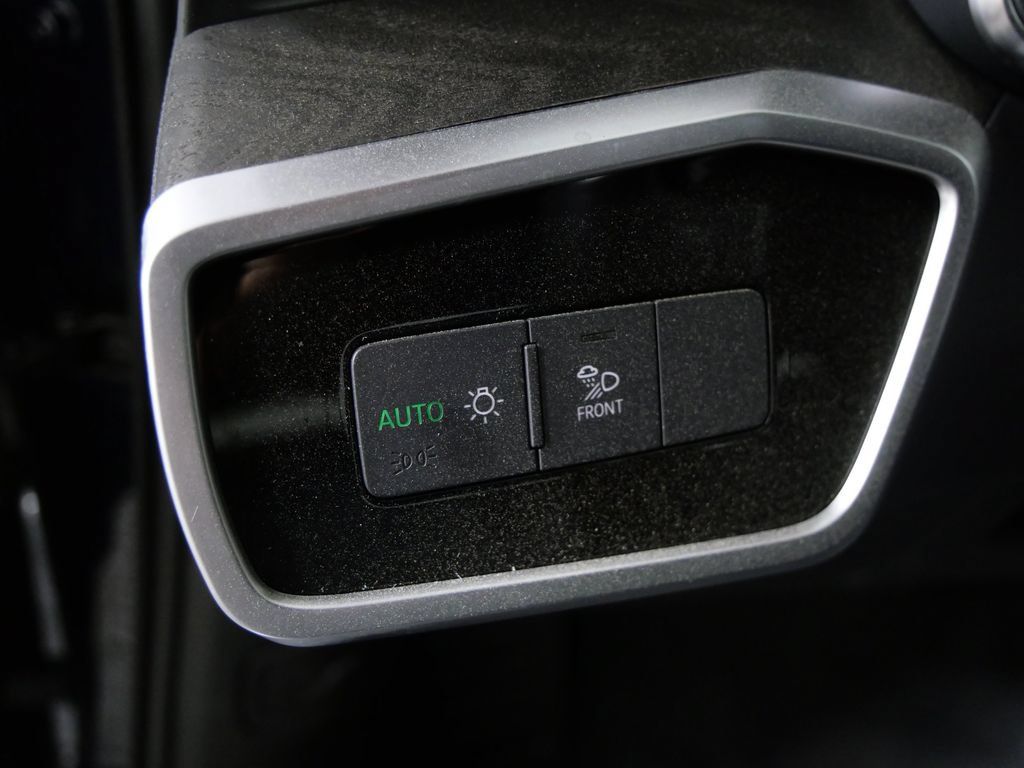 Used 2023 Audi A6 Premium Plus w/ Premium Plus Package AWD/4WD image 16