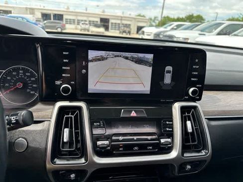 Used 2022 Kia Sorento S w/ Panoramic Sunroof Package AWD/4WD image 10