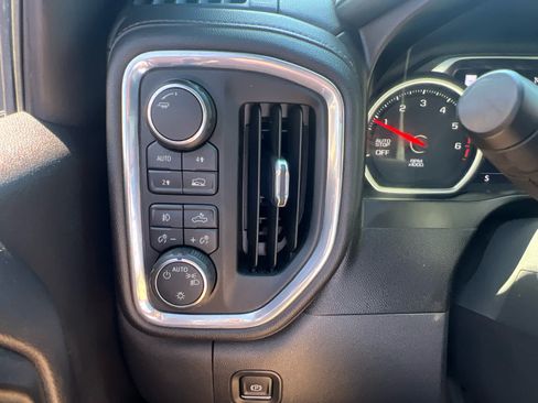 Used 2021 Chevrolet Silverado 1500 Custom AWD/4WD image 13