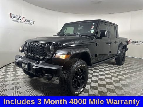 Used 2021 Jeep Gladiator Willys image 1