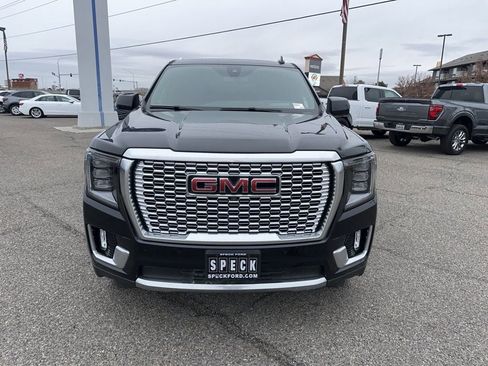 Used 2022 GMC Yukon XL Denali image 8