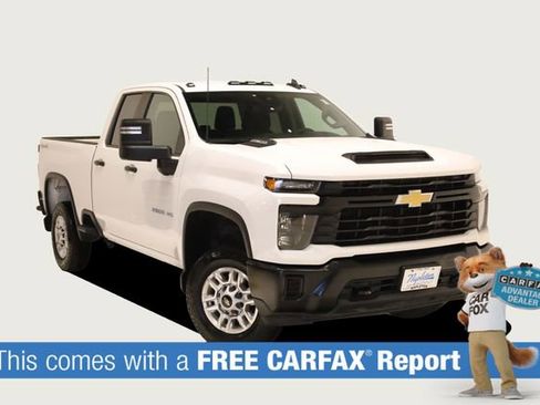 Used 2024 Chevrolet Silverado 2500 W/T w/ WT Convenience Package AWD/4WD image 2