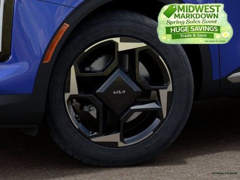 New 2026 Kia Sportage EX FWD image 9