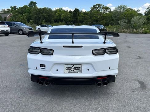 Used 2021 Chevrolet Camaro SS RWD image 4