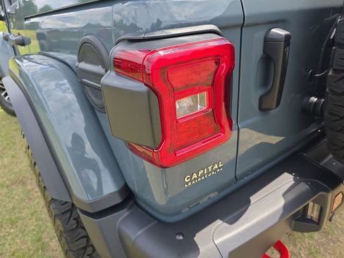 Used 2026 Jeep Wrangler Unlimited Rubicon AWD/4WD image 35