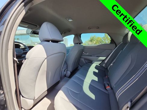 Certified 2025 Hyundai Elantra Sport image 16