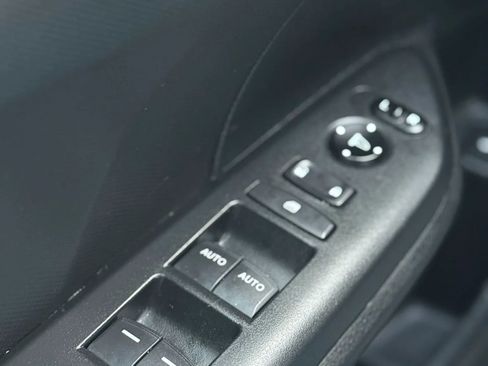 Used 2020 Honda Civic LX image 28