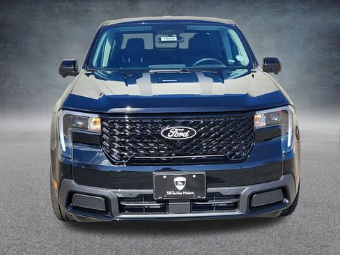 New 2025 Ford Maverick Lariat w/ Black Appearance Package image 5