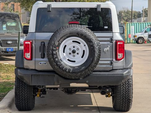 New 2025 Ford Bronco Heritage Edition image 5