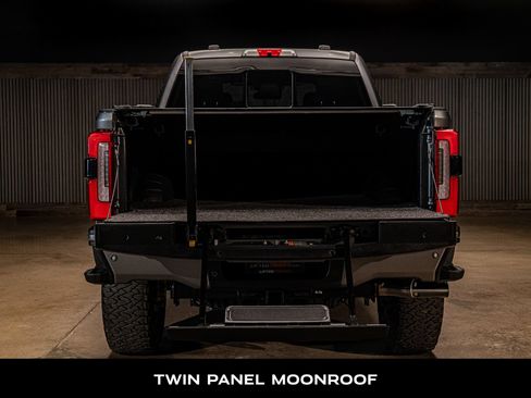 Used 2024 Ford F350 Platinum w/ Tremor Off-Road Package AWD/4WD image 8