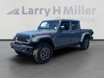 New 2025 Jeep Gladiator Rubicon w/ Steel Bumper Group