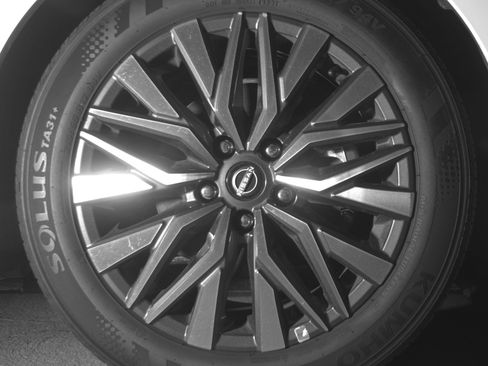 Used 2025 Nissan Altima 2.5 SV image 13