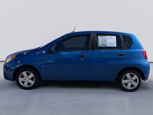Used 2009 Chevrolet Aveo5 LT FWD image 6