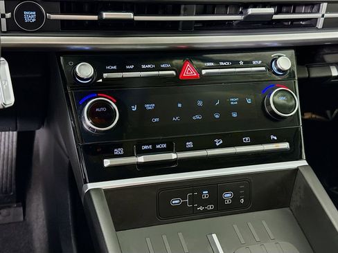 Certified 2026 Hyundai Santa Fe SEL AWD/4WD image 8