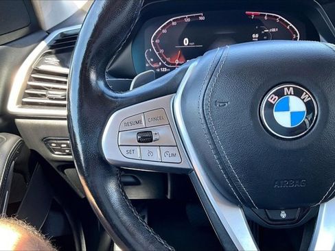 Used 2019 BMW X7 xDrive40i w/ Cold Weather Package AWD/4WD image 11
