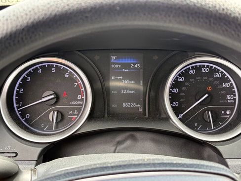 Used 2021 Toyota Camry LE FWD image 9