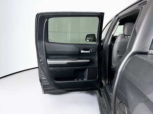 Used 2017 Toyota Tundra SR5 image 24