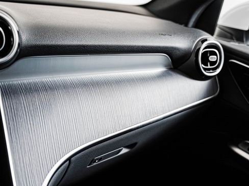 Certified 2026 Mercedes-Benz GLC 300 image 25