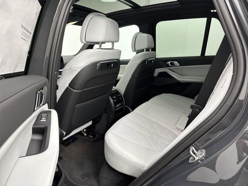New 2026 BMW X5 xDrive40i w/ M Sport Package image 29