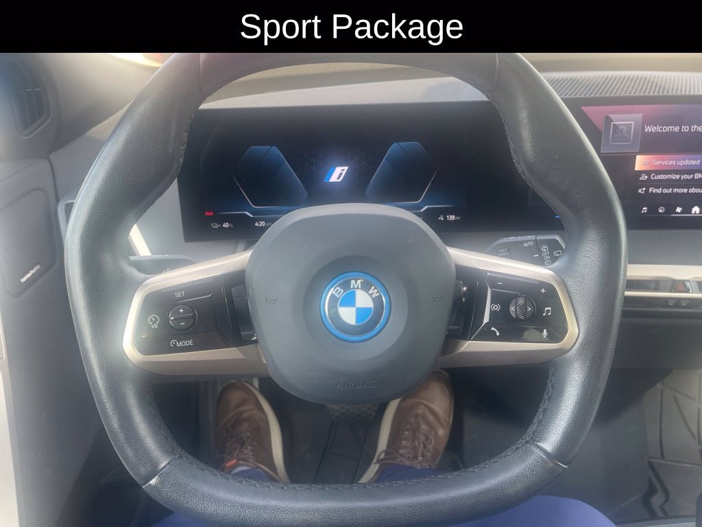 Used 2024 BMW iX xDrive50 w/ Sport Package AWD/4WD image 16