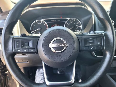 Used 2023 Nissan Rogue S AWD/4WD image 20