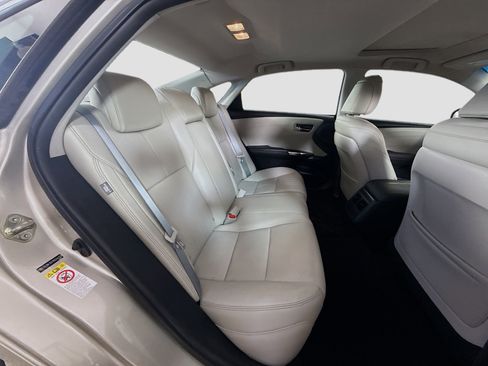 Used 2017 Toyota Avalon XLE image 27