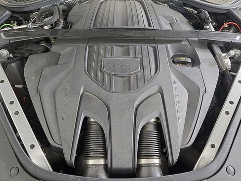 Used 2023 Porsche Panamera Platinum Edition image 30