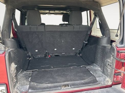Used 2012 Jeep Wrangler Unlimited Sport AWD/4WD image 10