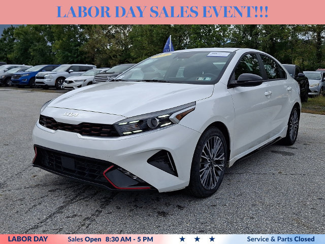 Used 2023 Kia Forte GT-Line w/ GT-Line Premium Package FWD image 4