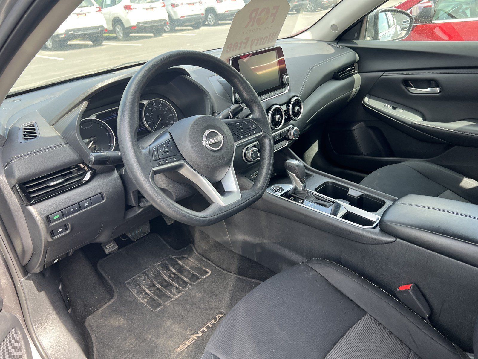 Used 2024 Nissan Sentra SV FWD image 9