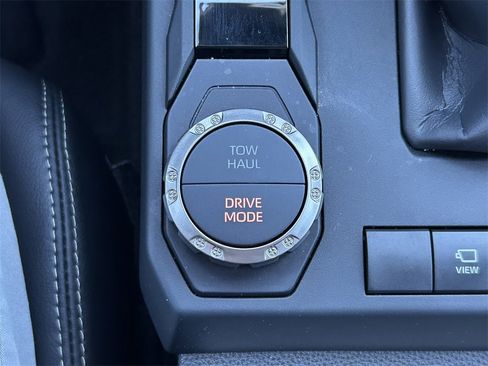 New 2025 Toyota 4Runner Limited image 30