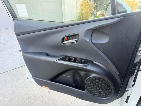 Used 2017 Toyota Prius Two FWD image 26