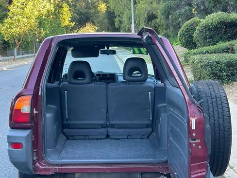 Used 1997 Toyota RAV4 2WD 4-Door image 5