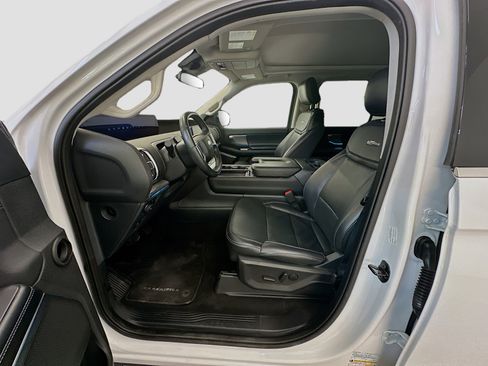 Used 2025 Ford Expedition Max Platinum image 13