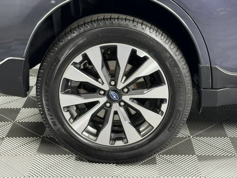 Used 2017 Subaru Outback 2.5i Limited AWD/4WD image 64
