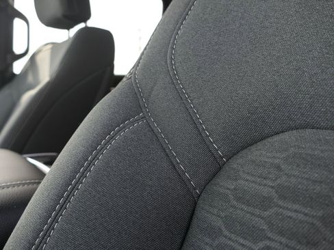 New 2026 RAM 1500 4x4 Crew Cab image 11