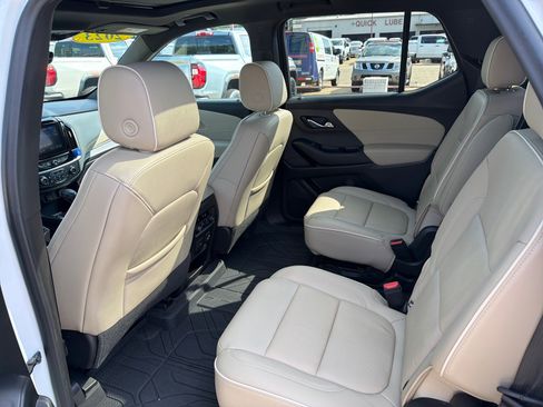 Used 2023 Chevrolet Traverse Premier w/ LPO, Floor Liner Package FWD image 10