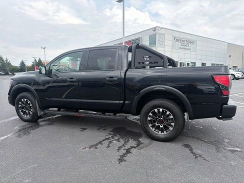 Used 2023 Nissan Titan PRO-4X w/ Pro-4x Convenience Package AWD/4WD image 4